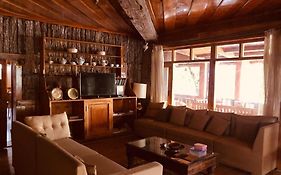 Walnut Heights By Roomy, Kalam